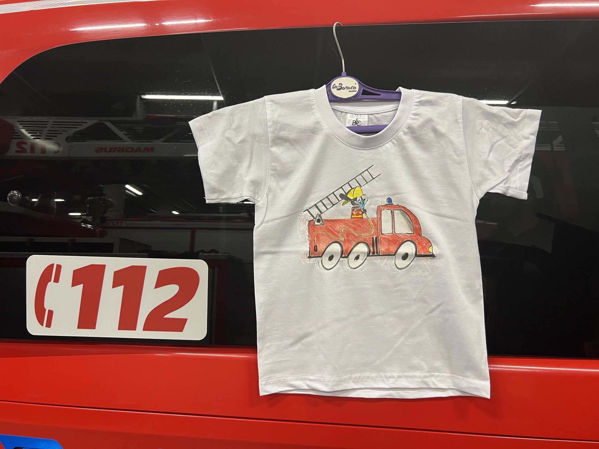 faillissement hek horizon T-Shirt Wit (Kind) met tekening | Brandweer Oostende